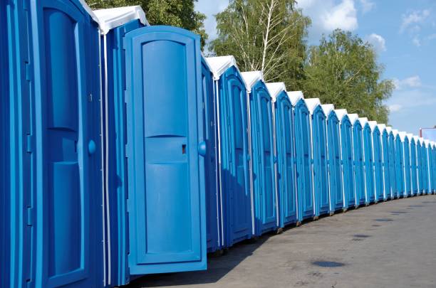 Best Portable restroom trailer rental  in Oakwood, PA